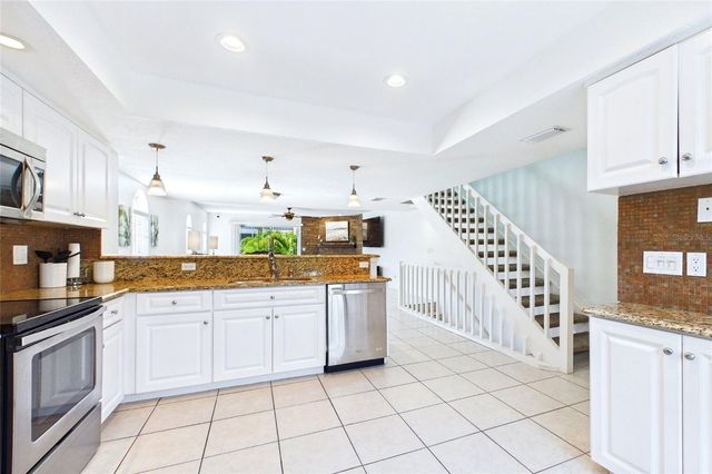 637 PINELLAS BAYWAY S 301, Tierra Verde, FL 33715