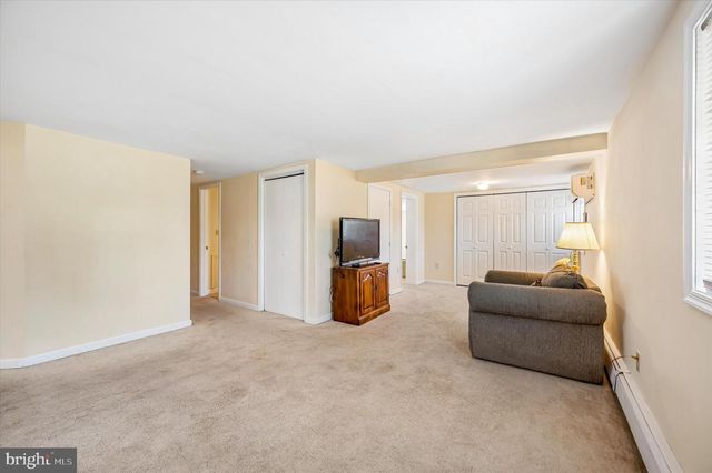 1143 PAWLINGS RD, Norristown, PA 19403