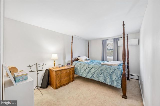 1143 PAWLINGS RD, Norristown, PA 19403