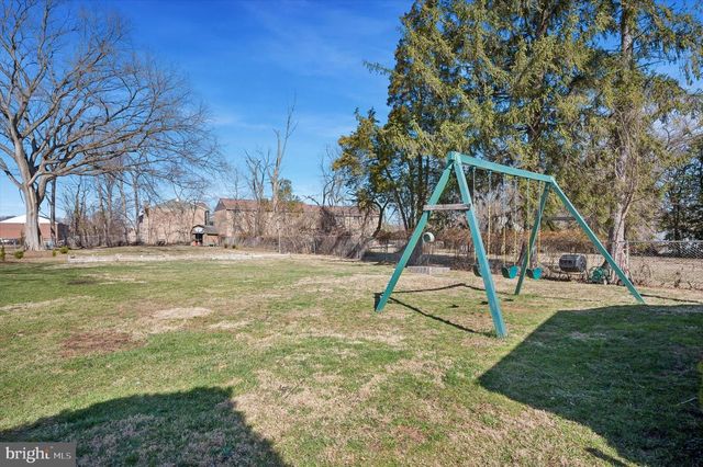 1143 PAWLINGS RD, Norristown, PA 19403