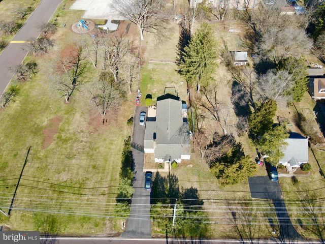 1143 PAWLINGS RD, Norristown, PA 19403