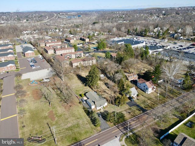 1143 PAWLINGS RD, Norristown, PA 19403