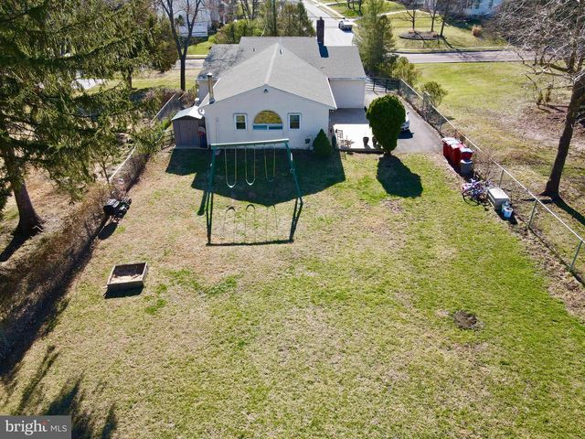 1143 PAWLINGS RD, Norristown, PA 19403