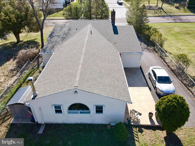 1143 PAWLINGS RD, Norristown, PA 19403