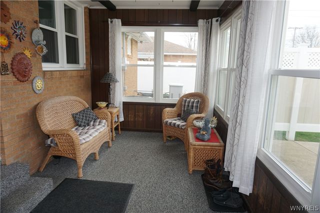 87 Greenhill, West Seneca, NY 14224