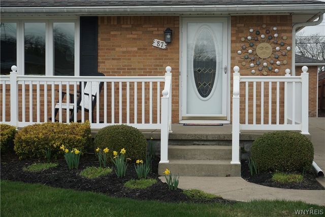 87 Greenhill, West Seneca, NY 14224
