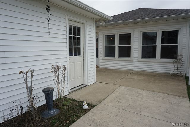 87 Greenhill, West Seneca, NY 14224