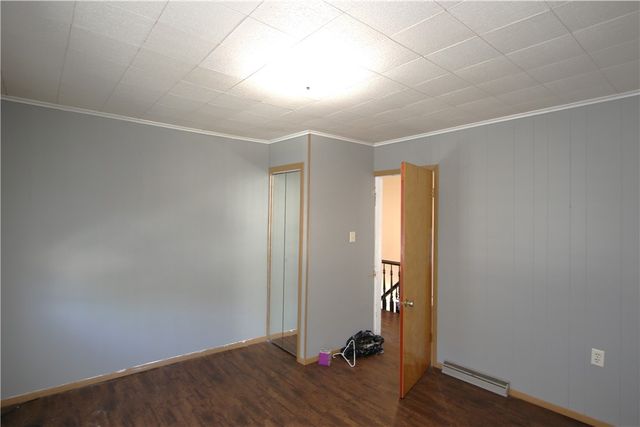 102 10th St, Monongahela, PA 15063