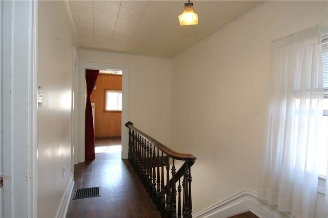 102 10th St, Monongahela, PA 15063