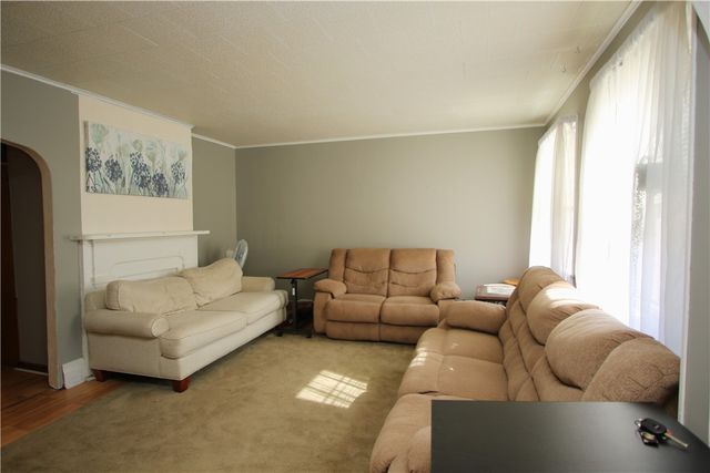 102 10th St, Monongahela, PA 15063