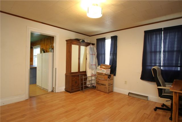 102 10th St, Monongahela, PA 15063