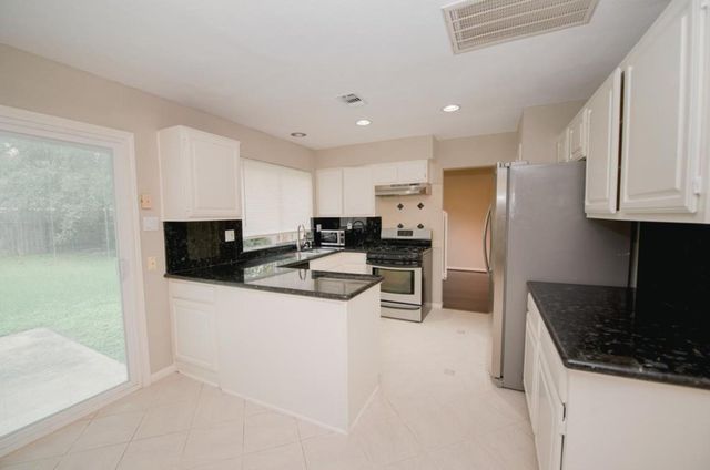 3423 Hidden Creek Drive, Sugar Land, TX 77479