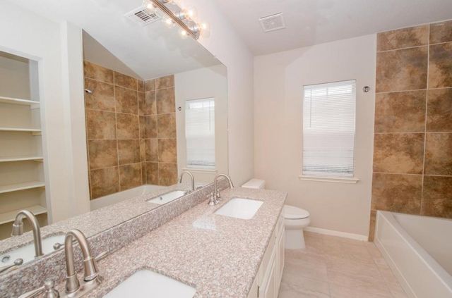 3423 Hidden Creek Drive, Sugar Land, TX 77479