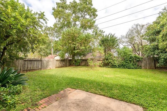 3423 Hidden Creek Drive, Sugar Land, TX 77479