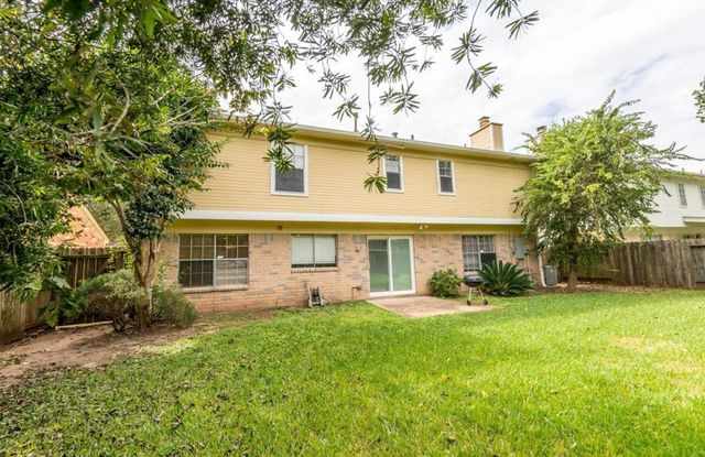 3423 Hidden Creek Drive, Sugar Land, TX 77479