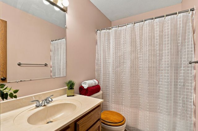 4715 W SALEM DR, Columbia, MO 65203