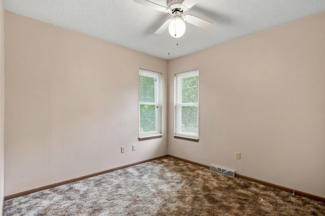4715 W SALEM DR, Columbia, MO 65203