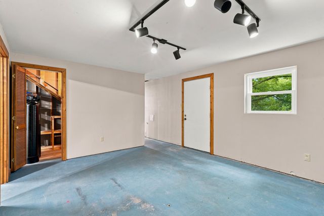 4715 W SALEM DR, Columbia, MO 65203