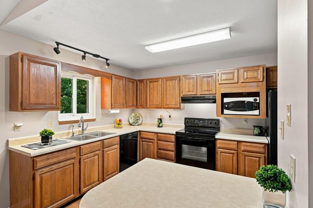 4715 W SALEM DR, Columbia, MO 65203