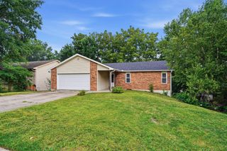 4715 W SALEM DR, Columbia, MO 65203