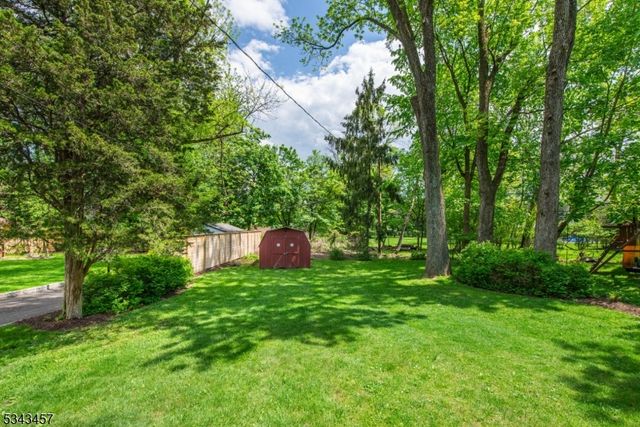 77 Edgemont Rd, Montclair Twp., NJ 07043