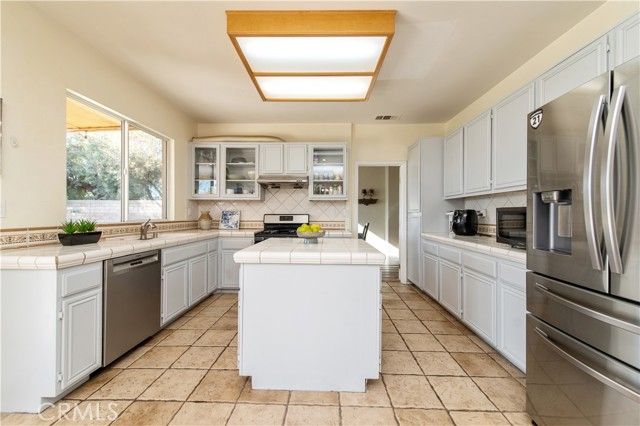 9111 Hamilton, Rancho Cucamonga, CA 91701