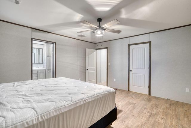 24644 Old Highway 6, Navasota, TX 77868