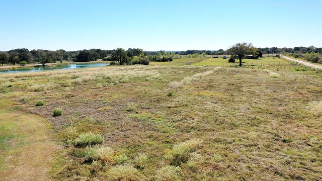 24644 Old Highway 6, Navasota, TX 77868