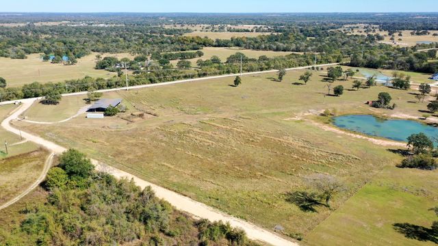 24644 Old Highway 6, Navasota, TX 77868