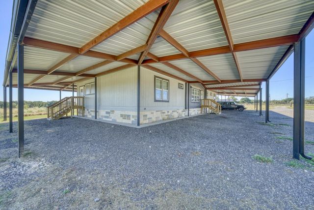 24644 Old Highway 6, Navasota, TX 77868