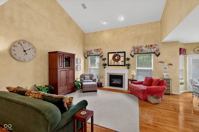 1720 Bentbrook Drive, Avon, IN 46123