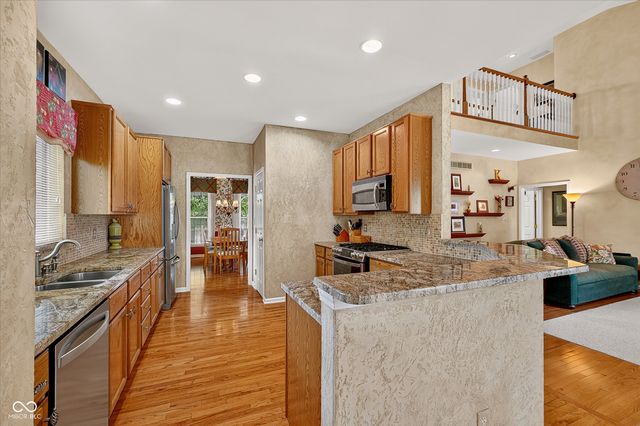 1720 Bentbrook Drive, Avon, IN 46123