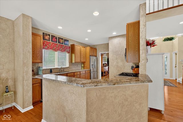 1720 Bentbrook Drive, Avon, IN 46123