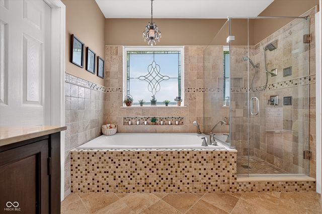 1720 Bentbrook Drive, Avon, IN 46123