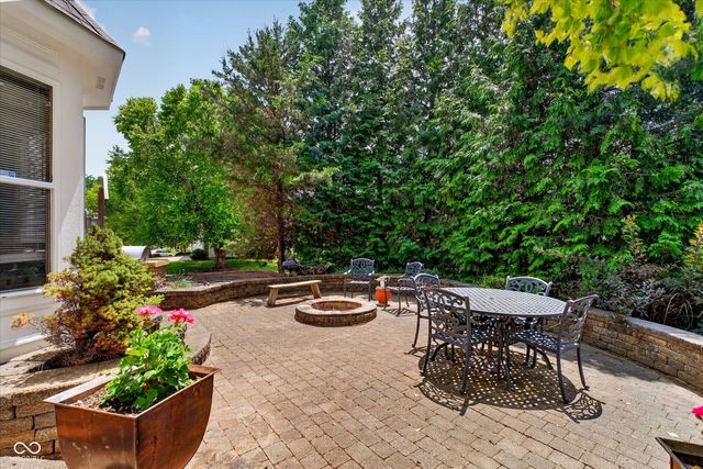 1720 Bentbrook Drive, Avon, IN 46123