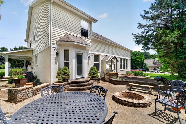1720 Bentbrook Drive, Avon, IN 46123