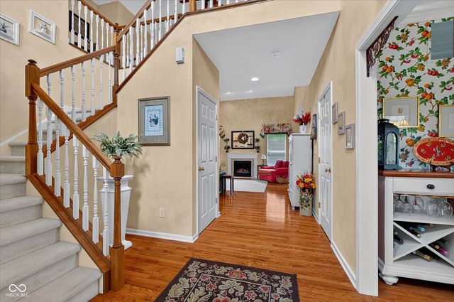 1720 Bentbrook Drive, Avon, IN 46123