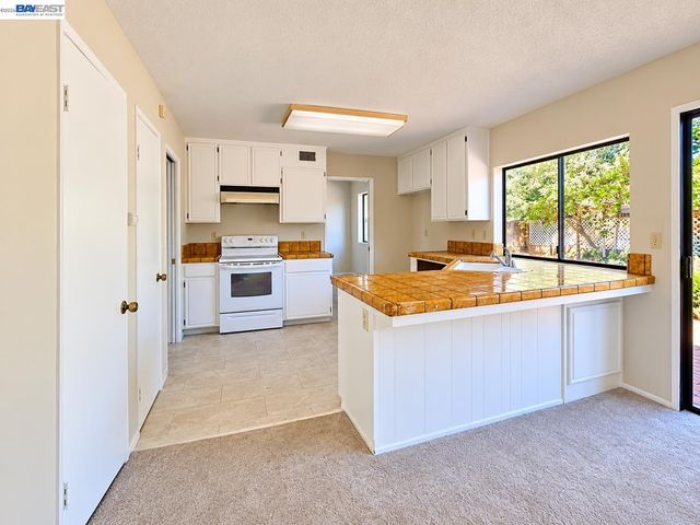 2025 Mendocino Dr, Bay Point, CA 94565