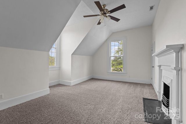 301 W Central Street, Maxton, NC 28364