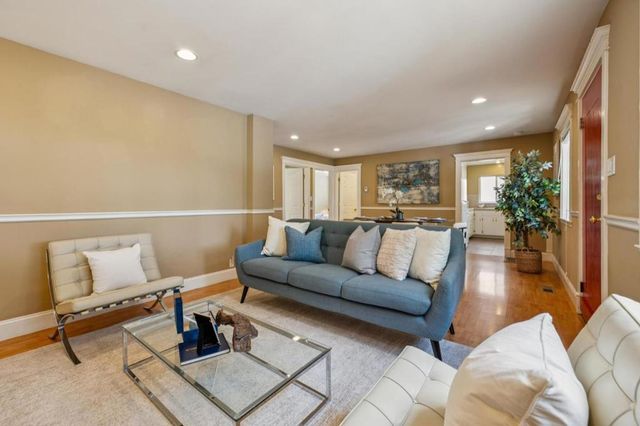272 Avenue Balboa, El Granada, CA 94018