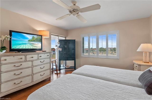 29 High Point CIR E 503, Naples, FL 34103