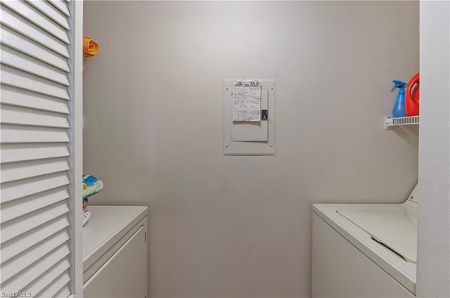 29 High Point CIR E 503, Naples, FL 34103