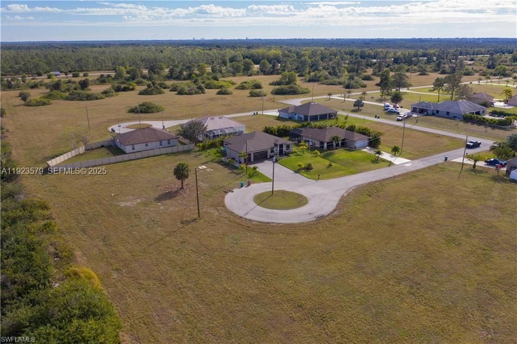 Image 2 of property listing at 3923 NW 33RD PL, Cape Coral, FL 33993