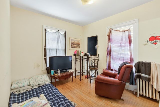 1111 Newton Avenue N, Minneapolis, MN 55411