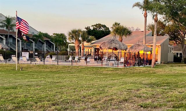 404 WINDRUSH BAY DRIVE, Tarpon Springs, FL 34689
