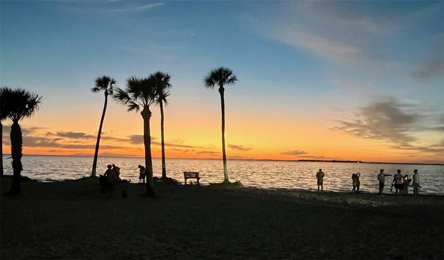 404 WINDRUSH BAY DRIVE, Tarpon Springs, FL 34689