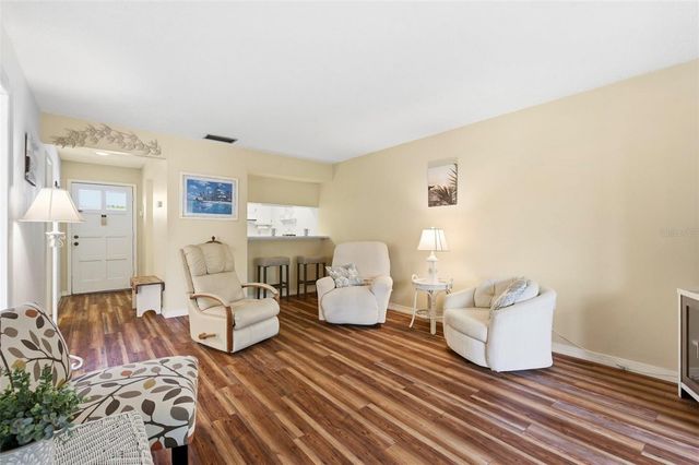 404 WINDRUSH BAY DRIVE, Tarpon Springs, FL 34689