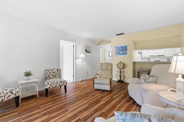 404 WINDRUSH BAY DRIVE, Tarpon Springs, FL 34689
