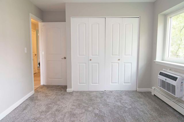 1311 S Finley Road 213, Lombard, IL 60148