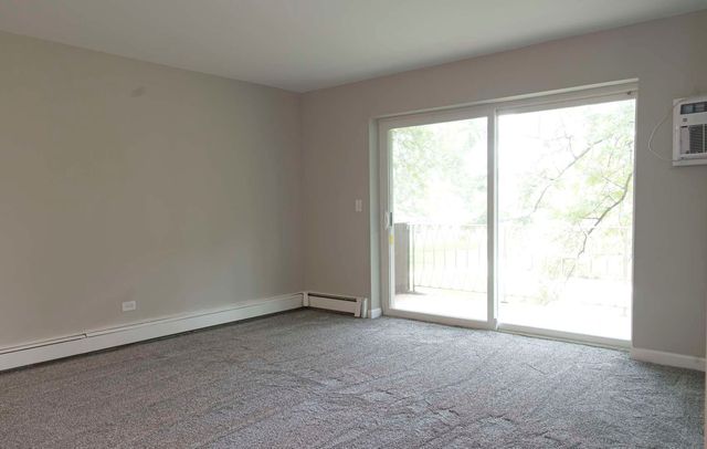 1311 S Finley Road 213, Lombard, IL 60148